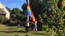 Flagghissning under Kalmarsund Pride 2015